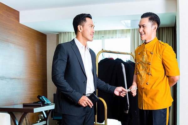 15 kỹ năng phục vụ khách nhân viên buồng phòng cần biết